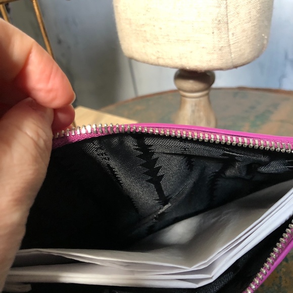 Thacker Fuchsia Leather Clutch-Wristlet RingHandle - Picture 9 of 12